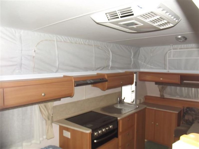SN1670  Jayco 2008, 16' shw, x Toilet, Roll out awning+walls, BatteryPack, F/kitchen 