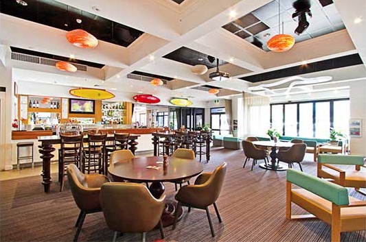 Coolangatta Sands Hotel – Exclusive Foods, Drinks, Tab & Sports in Coolangatta