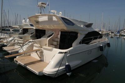 Yachts Azimut,Fairline , second hand,Seabob!