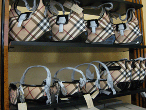 ITALIAN COMPANY SELLS WHOLESALE PRADA, GUCCI, FENDI, BURBERRY BAGS, SHOES, APPAREL, ACCESSOIRIES