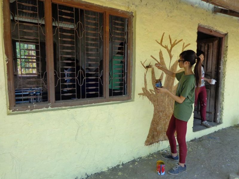 Volunteer painters in Nepal to paint rural school 