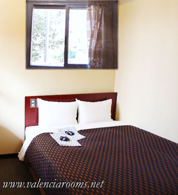 Affordable private rooms in Valencia, Spain10€